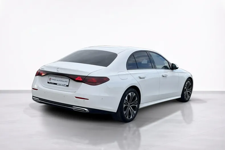 Mercedes-Benz E 220 (Clasa E) din 2024 cu 57.927 km - oferta MER245651 - foto 5