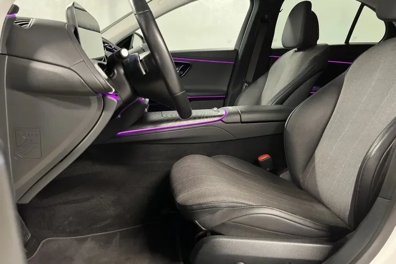 Mercedes-Benz E 220 (Clasa E) din 2024 cu 57.927 km - oferta MER245651 - foto 10
