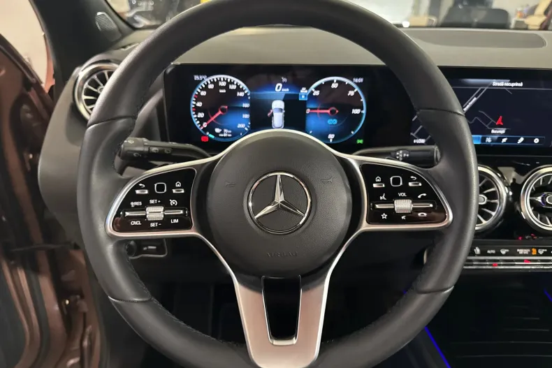 Mercedes-Benz EQA (Clasa GLA) din 2023 cu 47.058 km - oferta MER245652 - foto 16