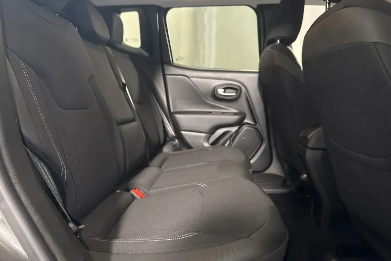 Jeep Renegade din 2021 cu 74.599 km - oferta JEE245656 - foto 12