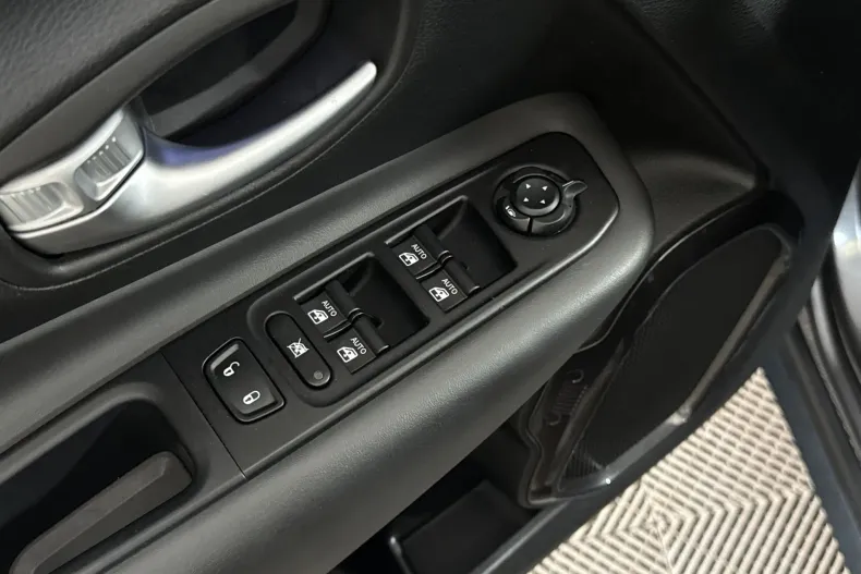 Jeep Renegade din 2021 cu 74.599 km - oferta JEE245656 - foto 14