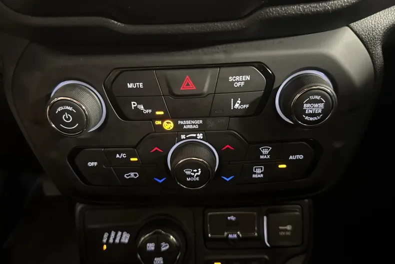Jeep Renegade din 2021 cu 74.599 km - oferta JEE245656 - foto 18