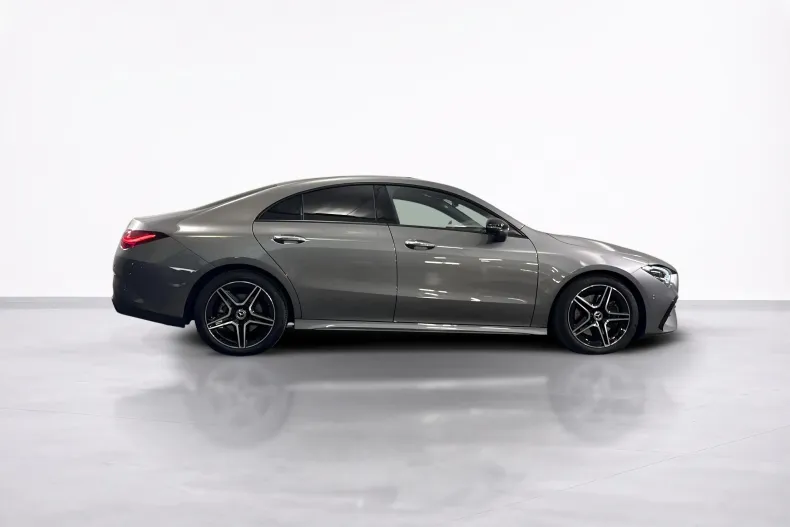 Mercedes-Benz CLA 220 (Clasa CLA) din 2025 cu 15.895 km - oferta MER245659 - foto 6
