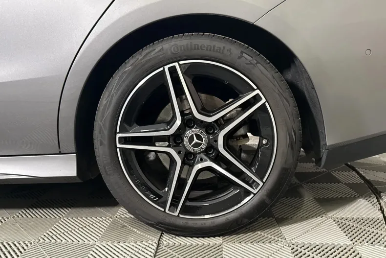 Mercedes-Benz CLA 220 (Clasa CLA) din 2025 cu 15.895 km - oferta MER245659 - foto 13