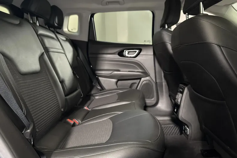 Jeep Compass din 2022 cu 95.881 km - oferta JEE245660 - foto 12