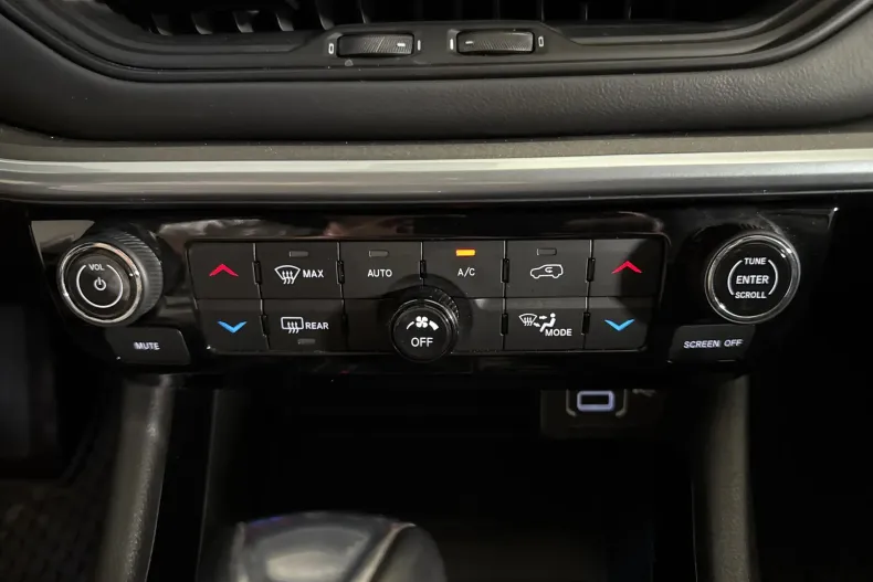 Jeep Compass din 2022 cu 95.881 km - oferta JEE245660 - foto 17