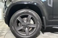 Land Rover Defender din 2021 cu 42.700 km - oferta LAN245662 - foto 13