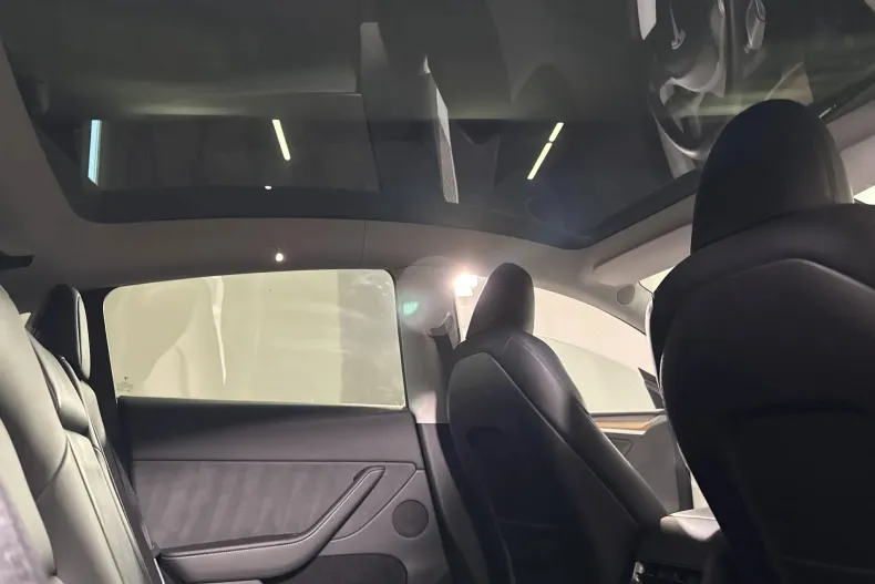 Tesla Model Y din 2022 cu 65.569 km - oferta TES245663 - foto 18