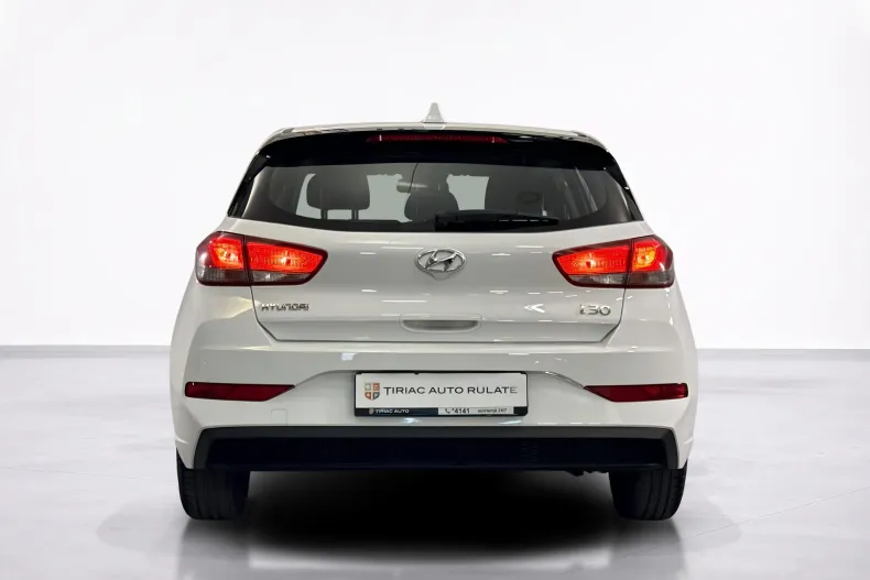 Hyundai i30 din 2023 cu 51.050 km - oferta HYU245664 - foto 4