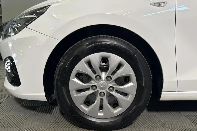 Hyundai i30 din 2023 cu 51.050 km - oferta HYU245664 - foto 13