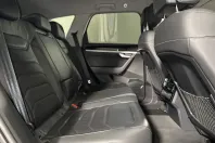 Volkswagen Touareg din 2021 cu 165.462 km - oferta VOL245665 - foto 12