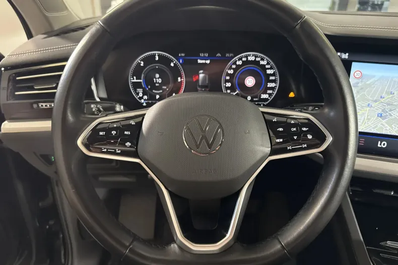 Volkswagen Touareg din 2021 cu 165.462 km - oferta VOL245665 - foto 16