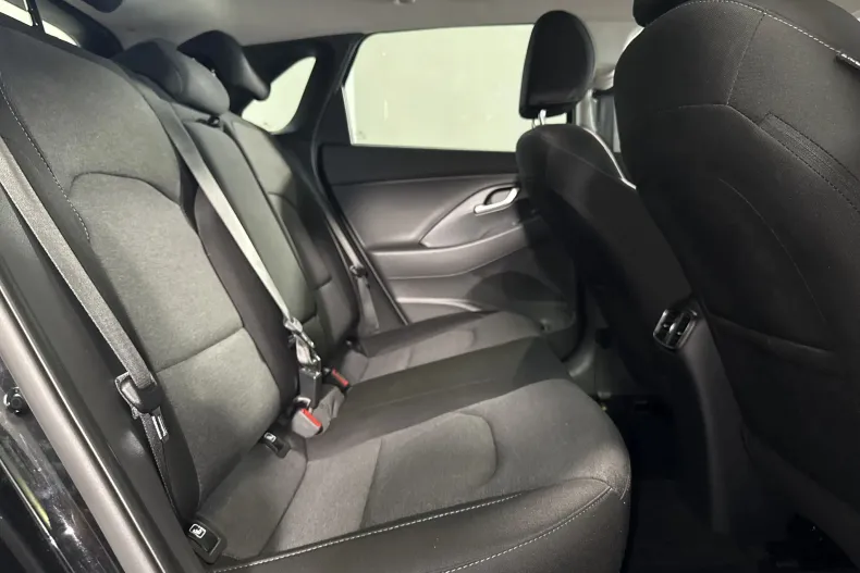 Hyundai i30 din 2024 cu 95.219 km - oferta HYU245676 - foto 12