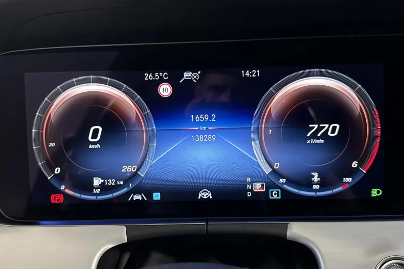 Mercedes-Benz E 220 (Clasa E) din 2021 cu 138.289 km - oferta MER245677 - foto 10