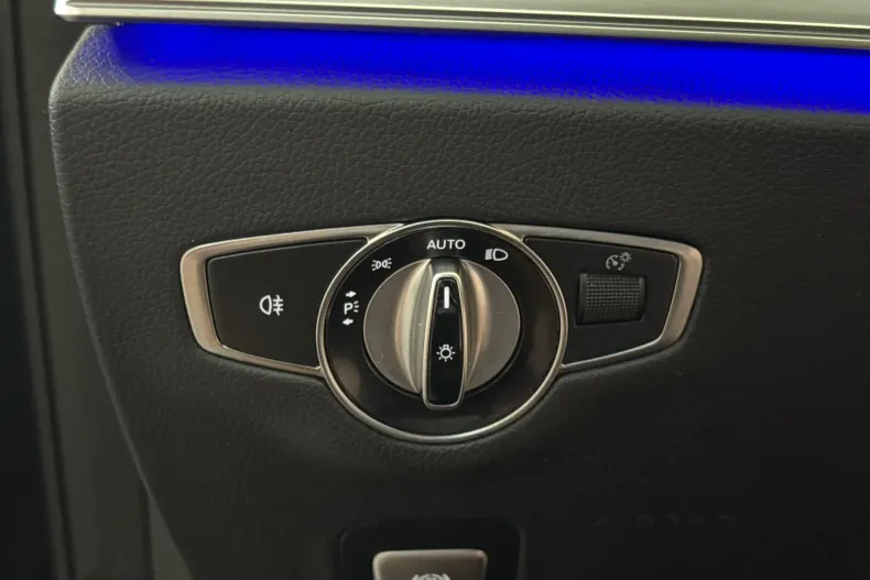 Mercedes-Benz E 220 (Clasa E) din 2021 cu 138.289 km - oferta MER245677 - foto 15