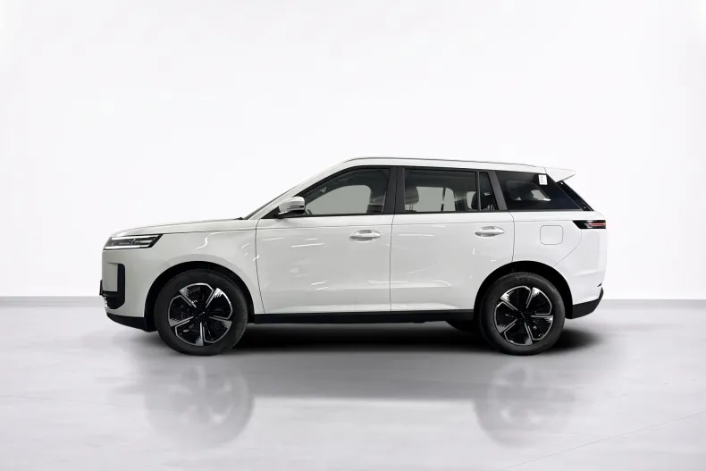 Jaecoo 5 din 2026 cu 22 km - oferta JAE245679 - foto 2