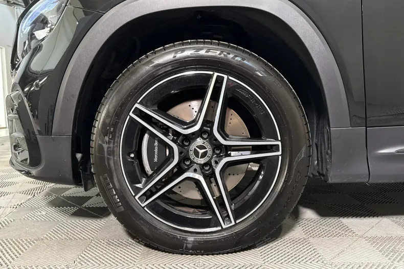 Mercedes-Benz GLB 220 (Clasa GLB) din 2025 cu 11.112 km - oferta MER245681 - foto 13