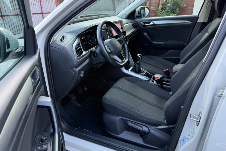 Volkswagen T-Roc din 2022 cu 78.884 km - oferta VOL245692 - foto 3