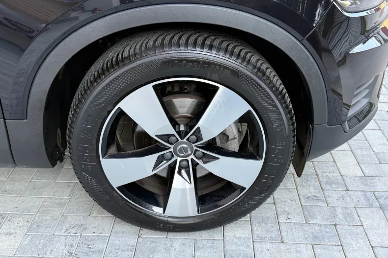 Volvo XC40 din 2021 cu 51.706 km - oferta VOL245693 - foto 19
