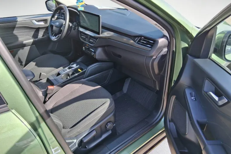 Ford Kuga din 2024 cu 65.832 km - oferta FOR245698 - foto 9