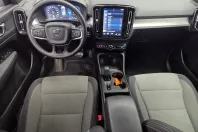 Volvo XC40 din 2021 cu 58.381 km - oferta VOL245714 - foto 4