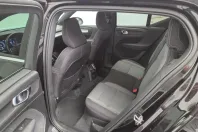 Volvo XC40 din 2021 cu 58.381 km - oferta VOL245714 - foto 7
