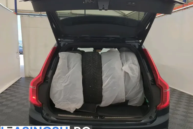 Volvo XC90 din 2021 cu 112.659 km - oferta VOL245715 - foto 9