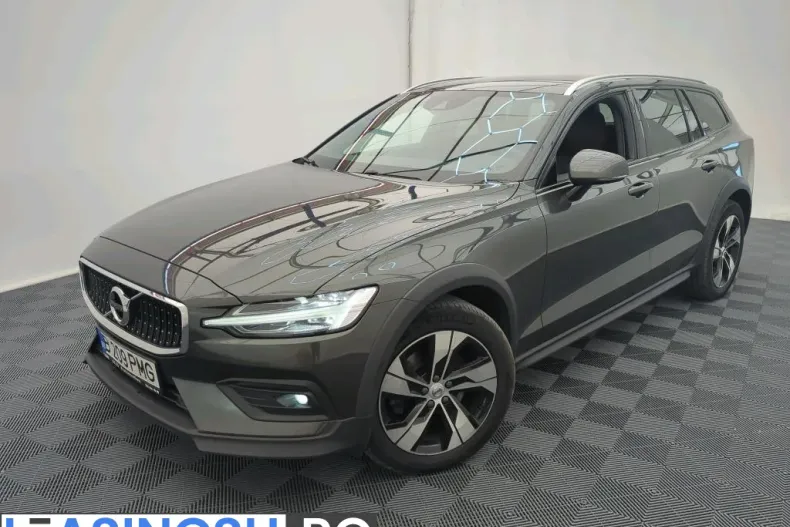 Volvo V60 din 2021 cu 79.252 km - oferta VOL245716 - foto 1