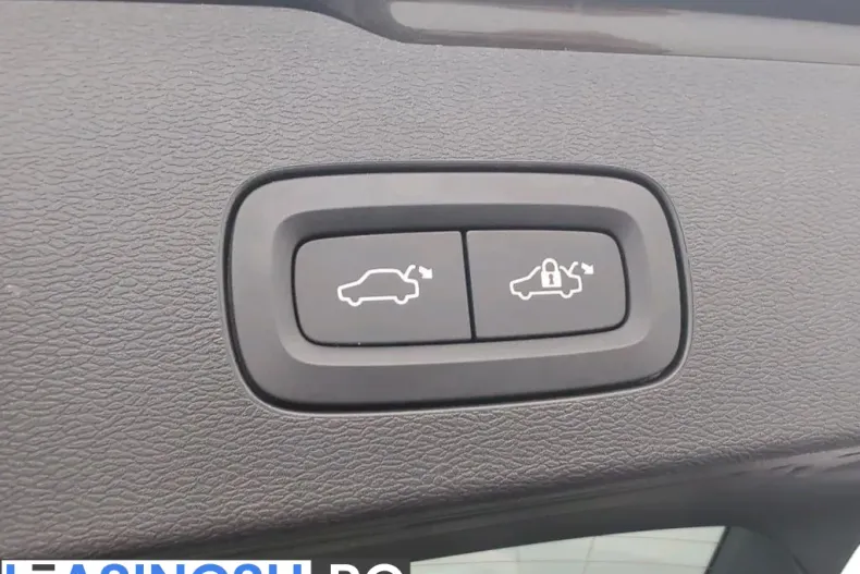 Volvo V60 din 2021 cu 79.252 km - oferta VOL245716 - foto 9
