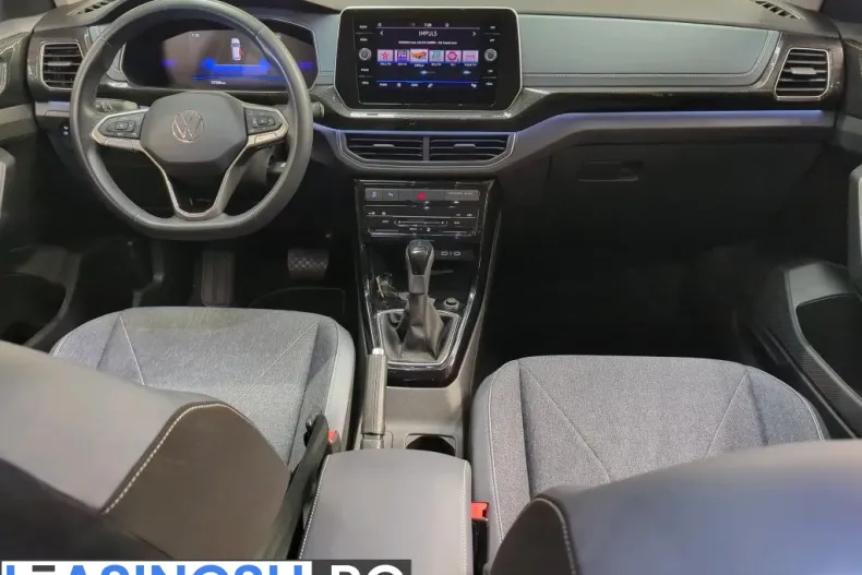 Volkswagen T-Cross din 2024 cu 37.383 km - oferta VOL245717 - foto 3