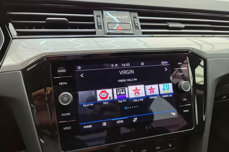 Volkswagen Passat din 2022 cu 54.339 km - oferta VOL245718 - foto 8