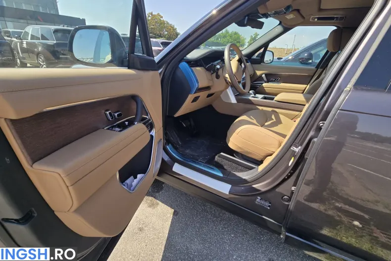 Land Rover Range Rover din 2025 cu 1 km - oferta LAN245725 - foto 4