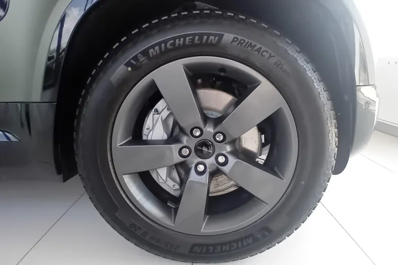 Land Rover Defender din 2025 cu 1 km - oferta LAN245730 - foto 9