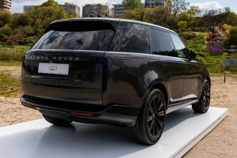 Land Rover Range Rover din 2025 cu 1 km - oferta LAN245731 - foto 2
