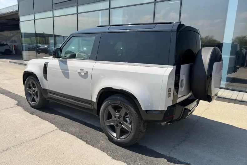 Land Rover Defender din 2025 cu 3.500 km - oferta LAN245733 - foto 10