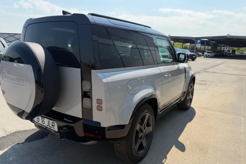 Land Rover Defender din 2025 cu 3.500 km - oferta LAN245734 - foto 2