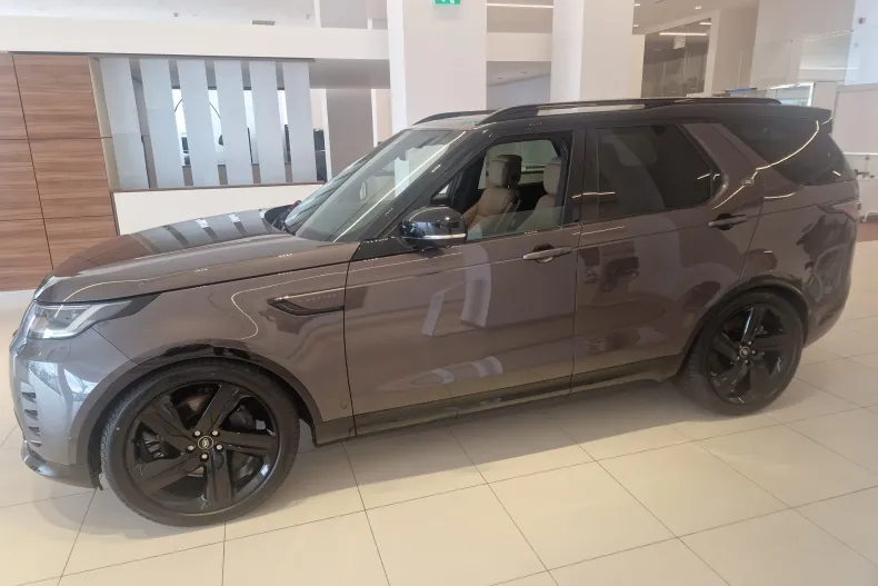 Land Rover Discovery din 2025 cu 1 km - oferta LAN245735 - foto 2