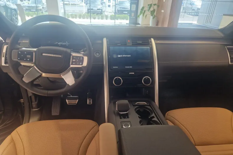 Land Rover Discovery din 2025 cu 1 km - oferta LAN245735 - foto 4