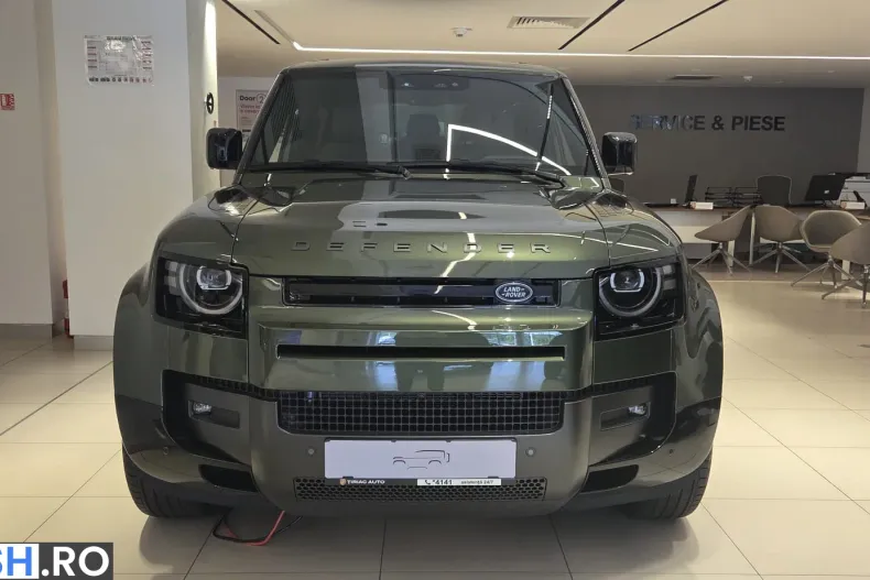 Land Rover Defender din 2026 cu 5 km - oferta LAN245737 - foto 2