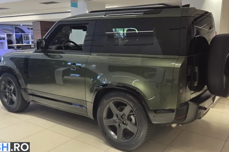 Land Rover Defender din 2026 cu 5 km - oferta LAN245737 - foto 5