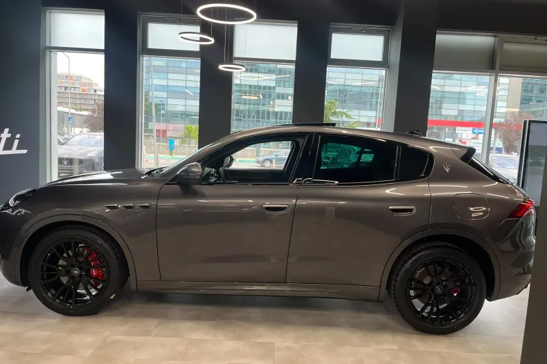 Maserati Grecale din 2026 cu 1 km - oferta MAS245749 - foto 8