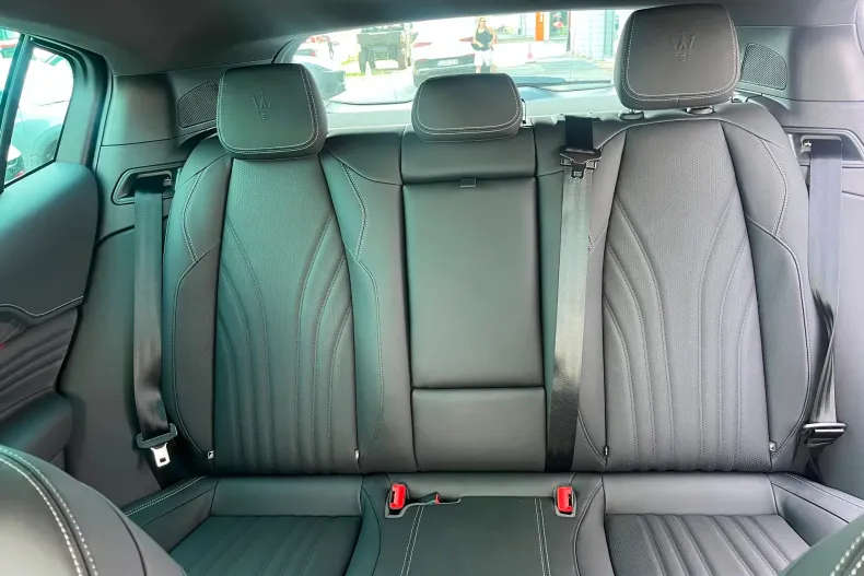 Maserati Grecale din 2026 cu 1 km - oferta MAS245750 - foto 16
