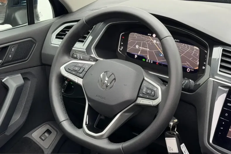 Volkswagen Tiguan din 2023 cu 65.000 km - oferta VOL245757 - foto 26