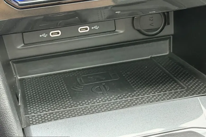 Volkswagen Tiguan din 2023 cu 65.000 km - oferta VOL245757 - foto 33