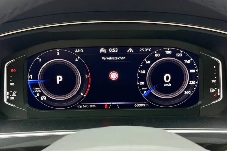 Volkswagen Tiguan din 2023 cu 65.000 km - oferta VOL245757 - foto 39