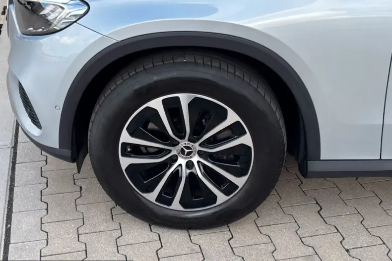 Mercedes-Benz GLC 220 (Clasa GLC) din 2025 cu 12.500 km - oferta MER245759 - foto 10