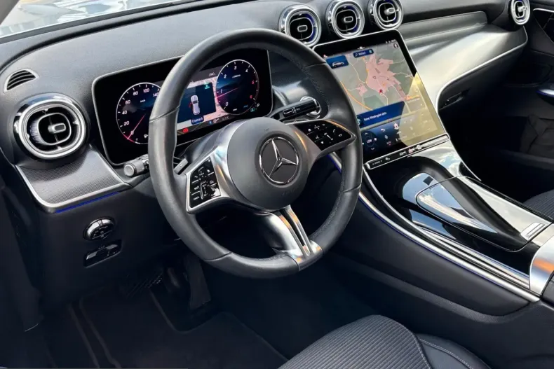 Mercedes-Benz GLC 220 (Clasa GLC) din 2025 cu 12.500 km - oferta MER245759 - foto 11