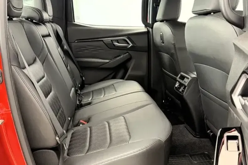 Isuzu D-Max din 2024 cu 10.000 km - oferta ISU245761 - foto 23