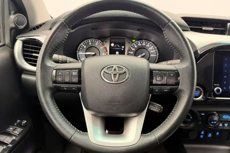 Toyota Hilux din 2025 cu 50.000 km - oferta TOY245762 - foto 8