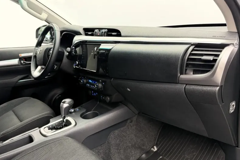 Toyota Hilux din 2025 cu 50.000 km - oferta TOY245762 - foto 11